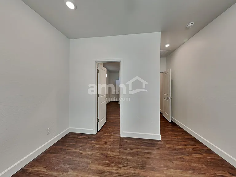 17166 W Lawrence Ln — Photo 8
