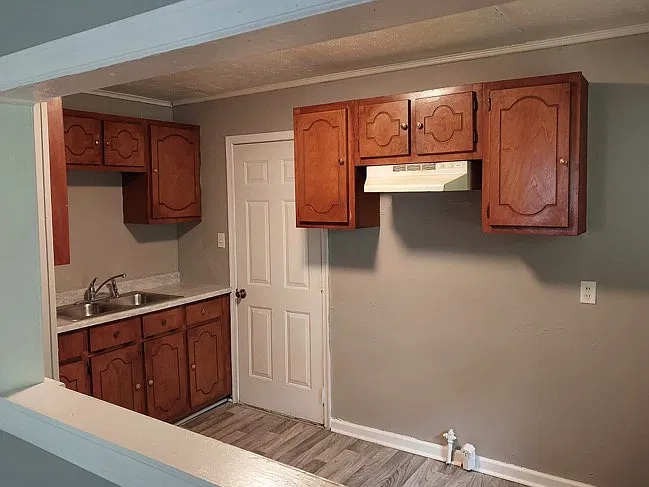 3 bed, 948 sqft, $1,050 — Photo 3