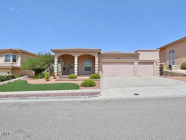 1455 Cherokee Ridge Dr — Photo 2