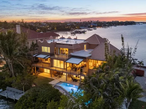 1364 Point Crisp Rd, Sarasota, FL 34242