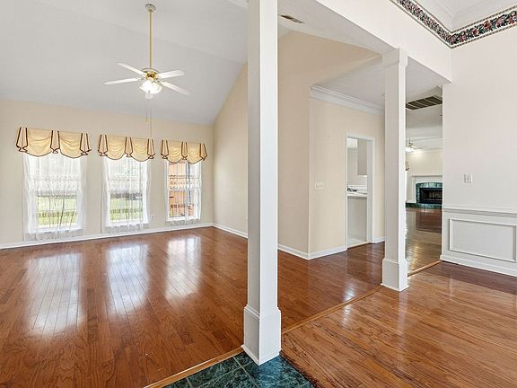5th image of 790 Prairie Ln