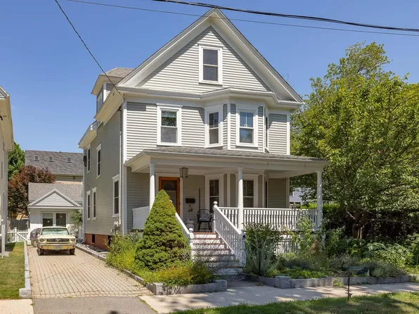 81 Lincoln Avenue, Portsmouth, NH 03801