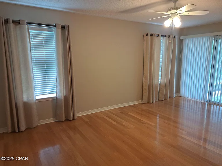 3413 Jasmine Trace Ln — Photo 34