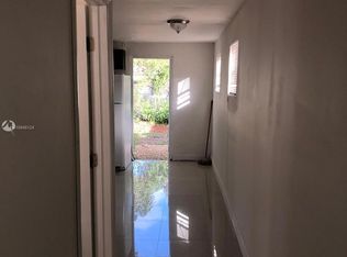 802 NW 3rd Ter, Hallandale, FL 33009