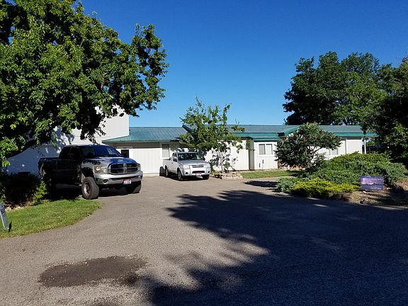 2nd image of 2325 Jackson Ave