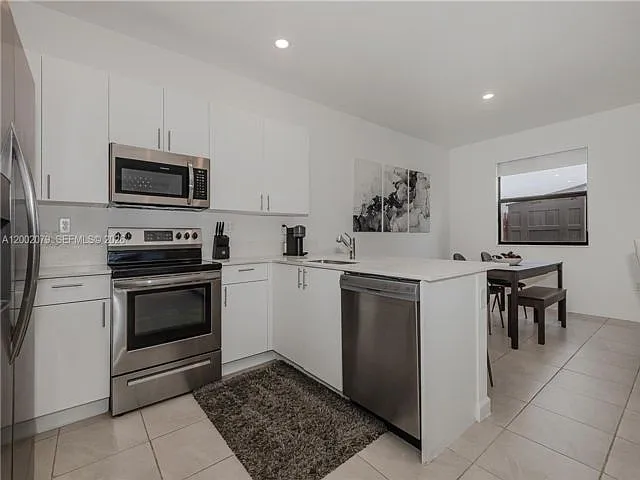 13037 SW 286th Way — Photo 4