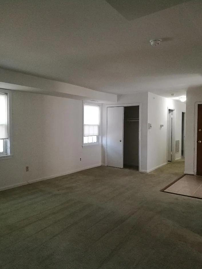 2042 Fort Davis St SE APT 201 photo 1