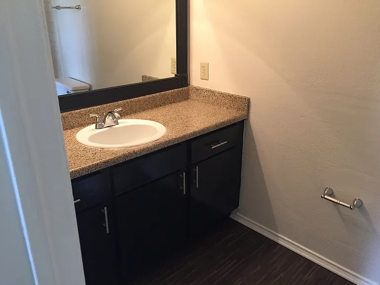 Windscape Apartments — Photo 11