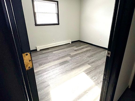 2nd image of 1303 Mitchem Dr APT 4