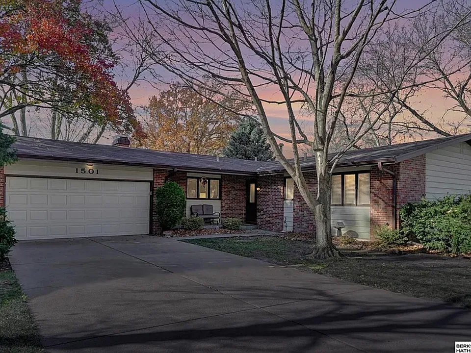 1501 Brighton Ave