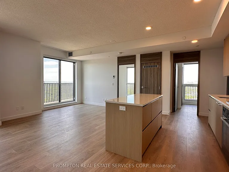 18 Esther Shiner Blvd #3303 — Photo 9