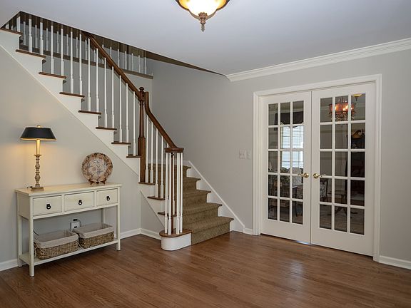 WELCOMING ENTRY FOYER