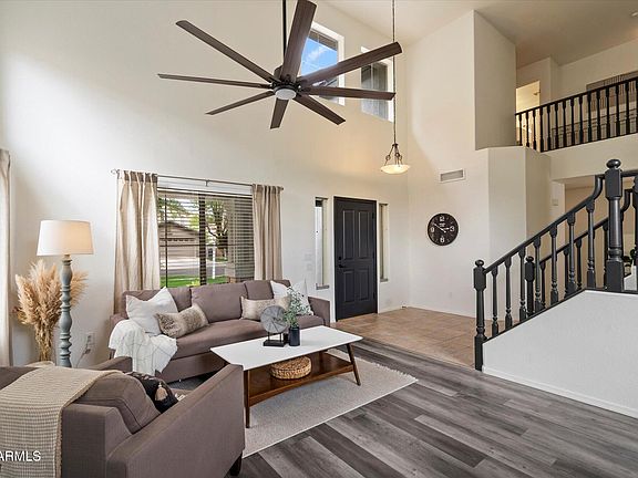3rd image of 3441 E LEXINGTON Court