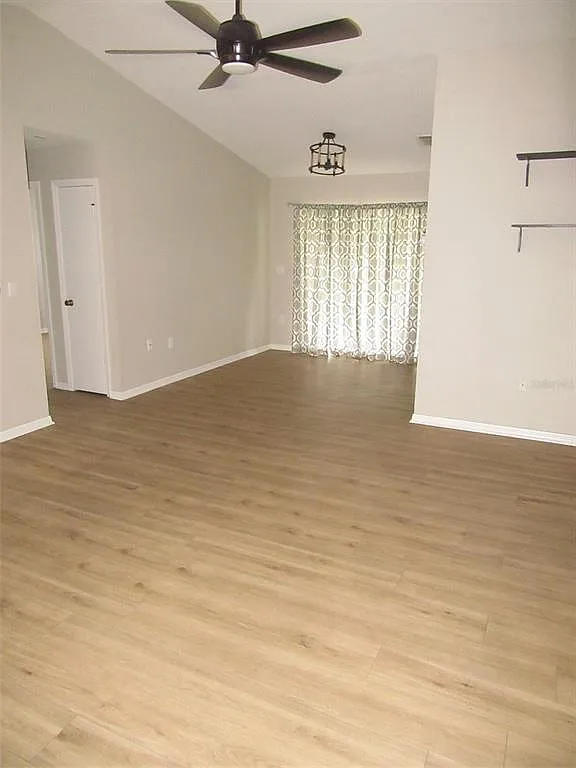3 bed, 2.0 bath, 1237 sqft, $1,850 — Photo 3