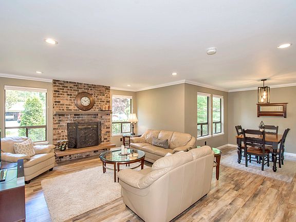 5th image of 3722 74th Avenue Ct NW