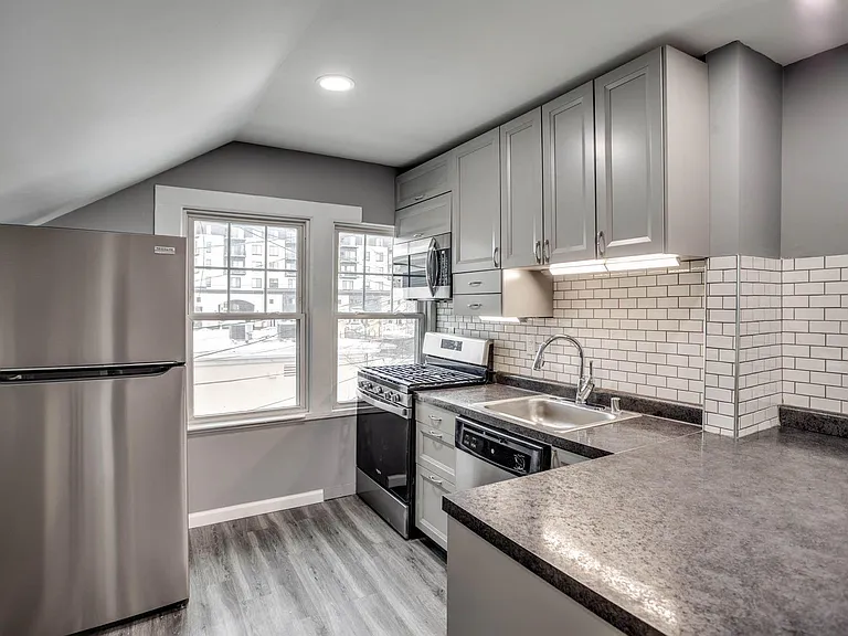 3007 Irving Ave S #3 — Photo 6