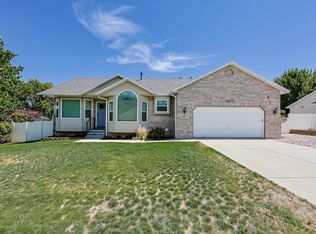 9271 S Grand Teton Dr, West Jordan, UT 84088