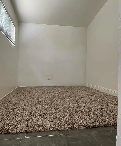17626 Sultana St — Photo 5
