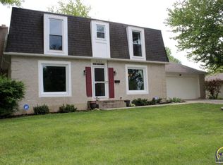 2321 SW 33rd St, Topeka, KS 66611