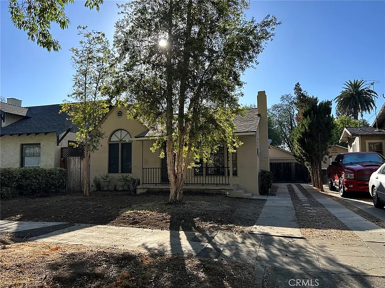 3045 Cedar St — Photo 1