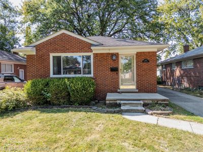 8267 Nightingale St, Dearborn Heights, MI, 48127