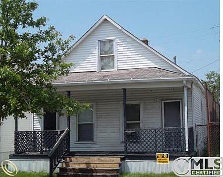 3003 Hanley - Front.jpg