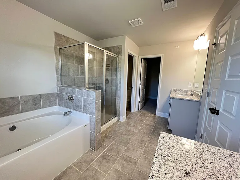 129 Camden Park Dr — Photo 17