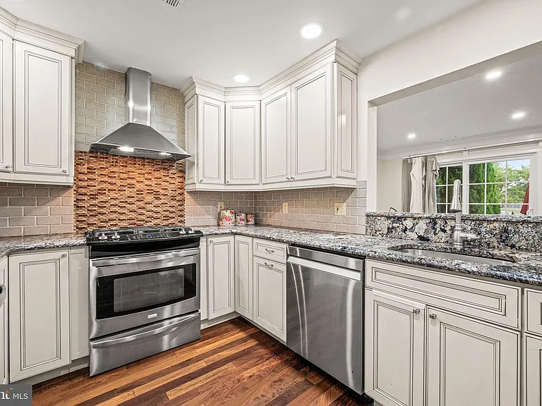 31 Tamarack Ct — Photo 5