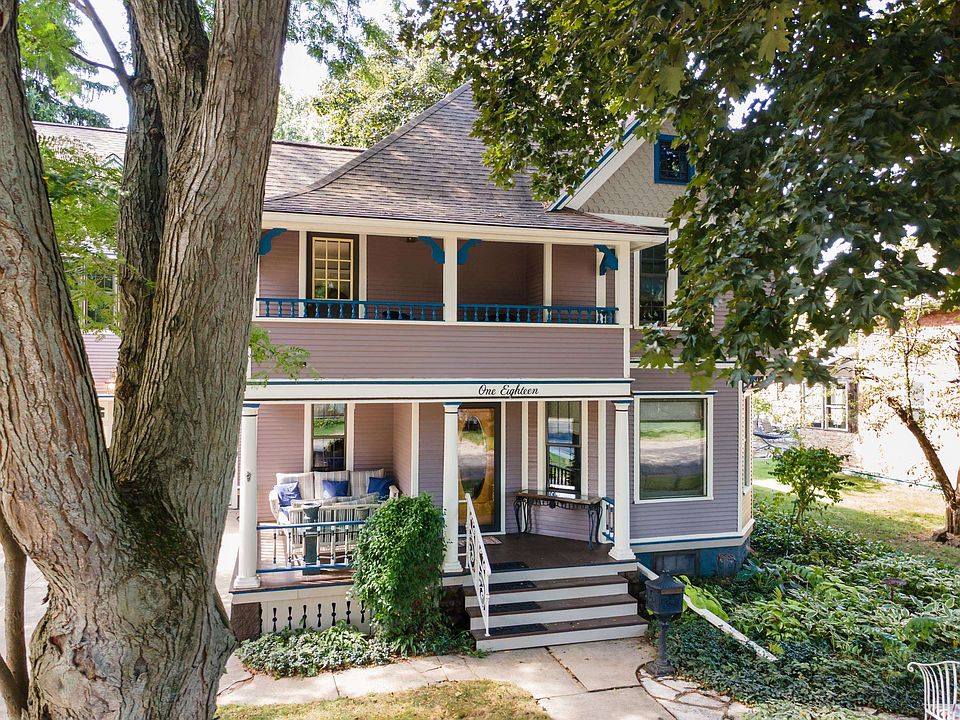 1st image of 118 Washington Ave