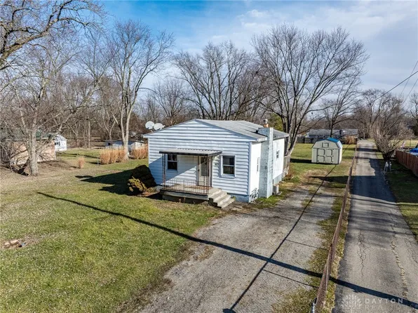 796 Olive Rd, Dayton, OH 45417