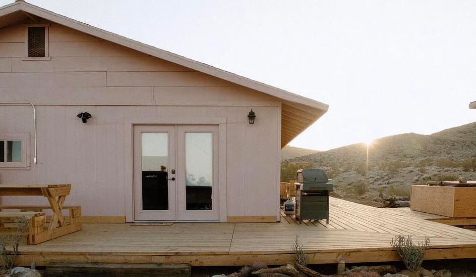 1st image of 60150 La Brisa Dr