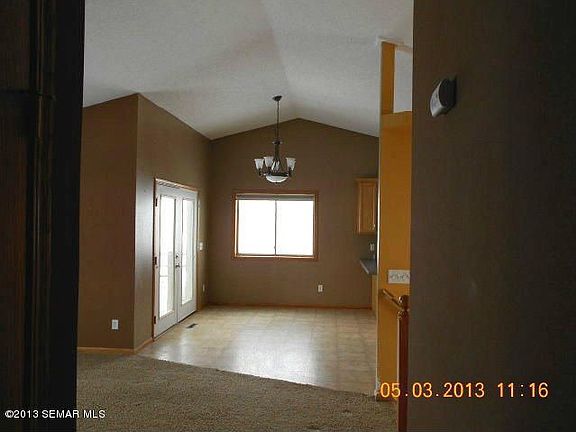5th image of 2080 Truman Ave