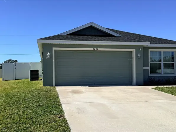 3227 52nd Cir E, Palmetto, FL 34221