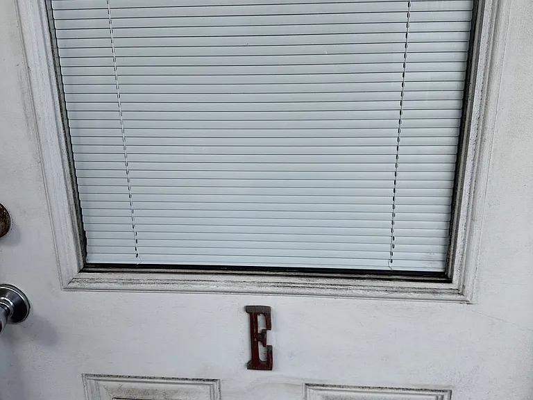 204 Avenue H #E — Photo 6