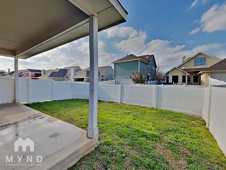 1039 Providence Blvd — Photo 25