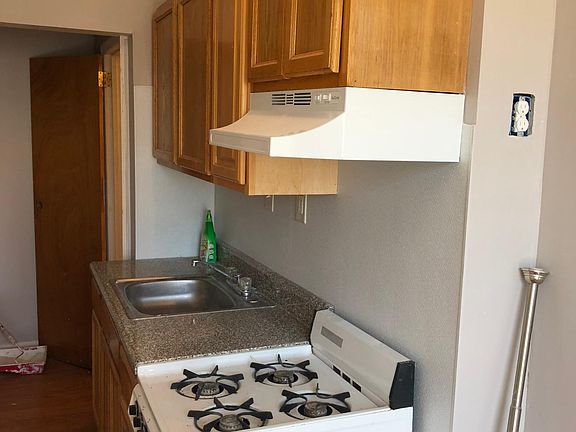 5th image of 4021 W Girard Ave #2F