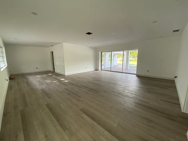12841 SW 64th Ct — Photo 3