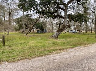 637 Oak Forest Dr, Van Vleck, TX 77482