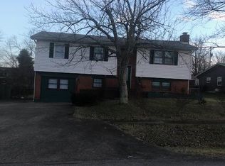 2961 Liberty St, Radcliff, KY 40160