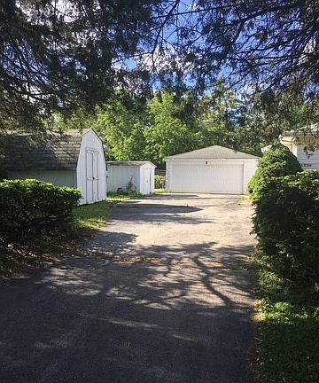4th image of 25770 W Heart O Lakes Blvd
