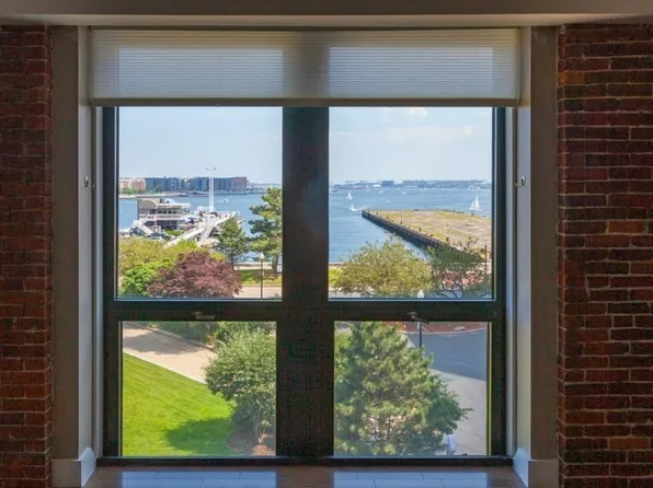 42 8th St APT 4414, Charlestown, MA 02129