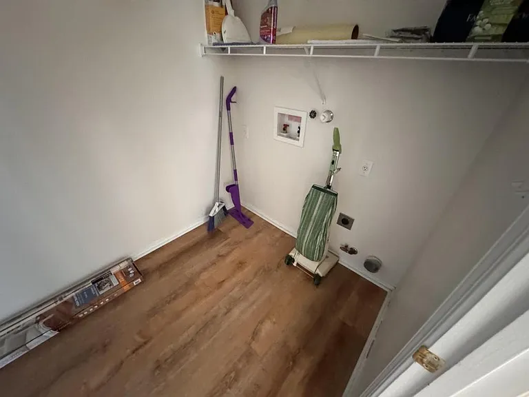 5009 Woodhaven Dr NE — Photo 5