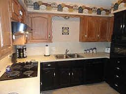 4th image of 3725 Holland St