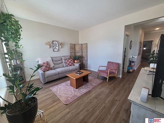 2nd image of 2497 N Columbia Ave