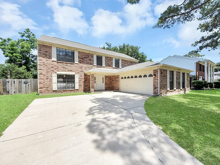 16006 Autumn Falls Ln — Photo 48