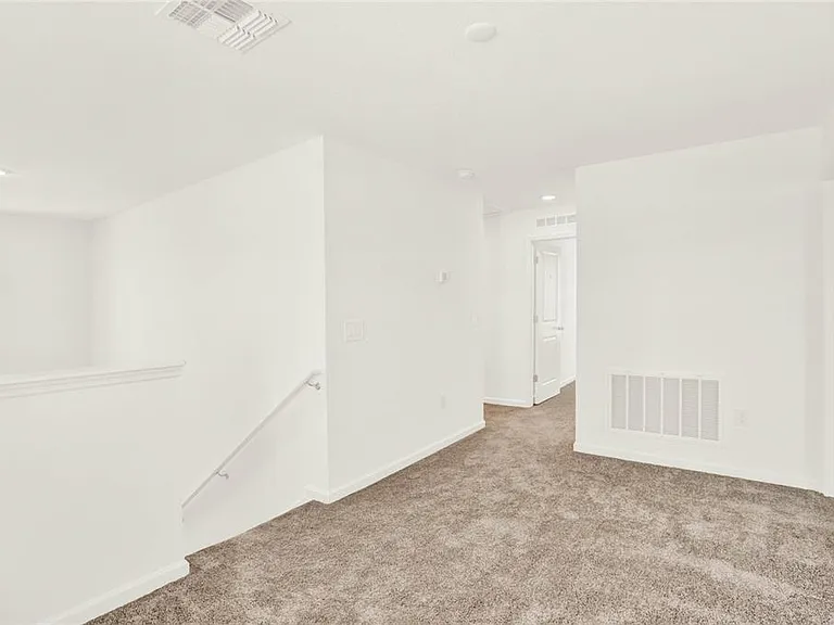 517 Bell Prairie Cir — Photo 16