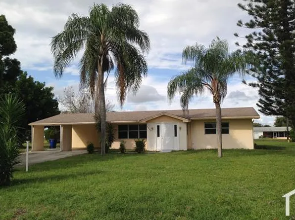 1446 Alwynne Dr, Lehigh Acres, FL 33936