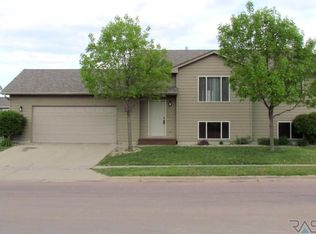 3812 S Klein Ave, Sioux Falls, SD 57106