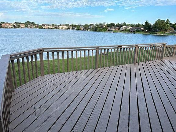 5th image of 51150 Sandshores Dr