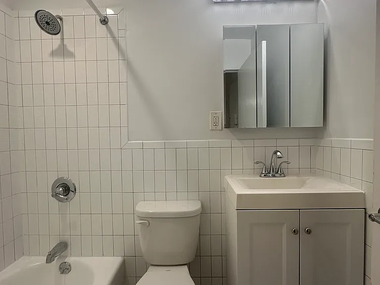 90-32 53rd Ave #1C — Photo 2